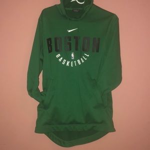 Men’s Nike Boston Celtics pull over hood